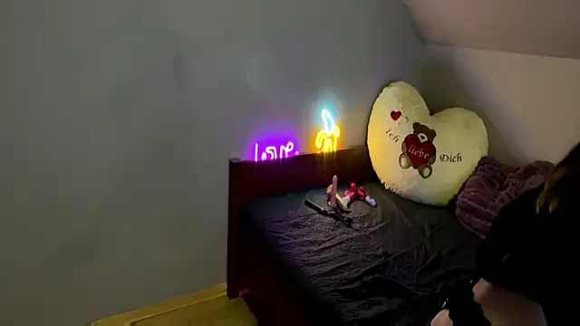 blondeza – webcam model profile photo Image 6