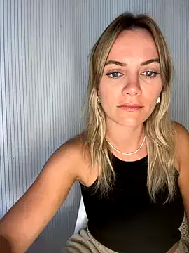 Nataly_Blonde – webcam model profile photo Image 10