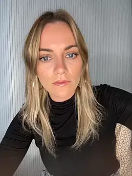 Nataly_Blonde – webcam model profile photo Image 14