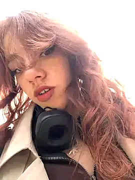DivineTrio – webcam model profile photo Image 5