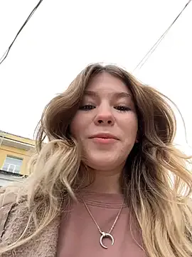 Loli_Belle – webcam model profile photo Image 7