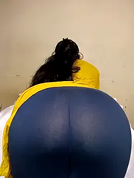 blondeangel_4u2 – webcam model profile photo Image 3