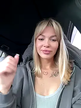 sosgirl1994 – webcam model profile photo Image 18