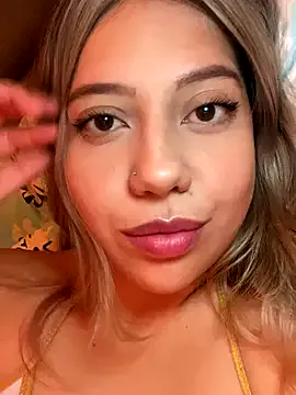 Xyligana – webcam model profile photo Image 16