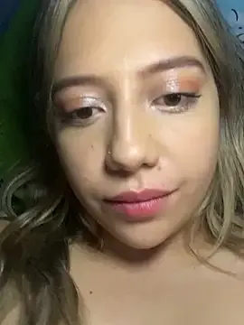 Xyligana – webcam model profile photo Image 17