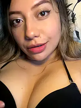 Xyligana – webcam model profile photo Image 9