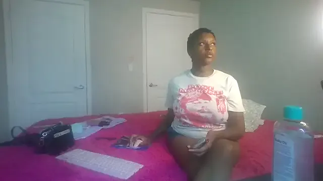 British_EmJess – webcam model profile photo Image 3