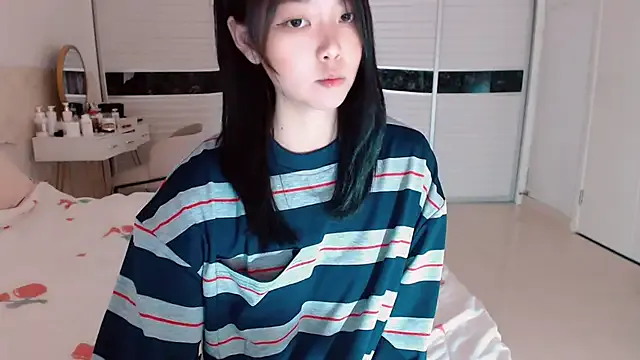 KateDivineUK – webcam model profile photo Image 16