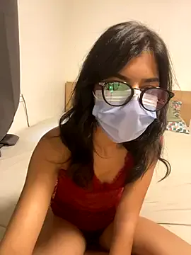 British_EmJess – webcam model profile photo Image 13