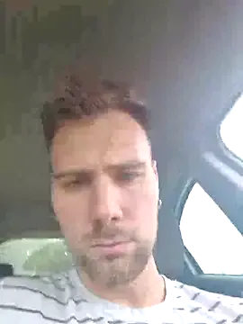 reeves_bae – webcam model profile photo Image 9