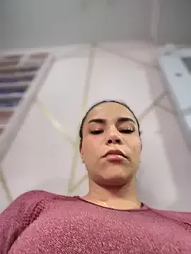 SquirtleBabyy – webcam model profile photo Image 3