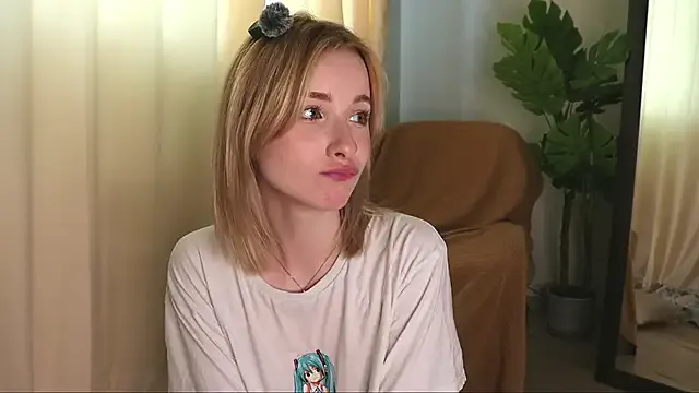 LizzieGreyX – webcam model profile photo Image 2