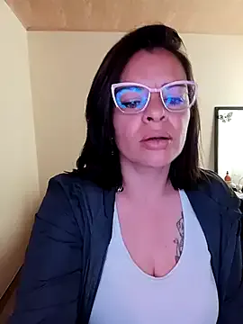 Ellalouisee89 – webcam model profile photo Image 7