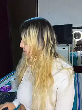 KamaFeels – webcam model profile photo Image 4