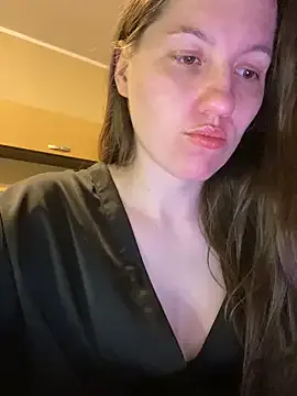 Nicole-Ray Image 18
