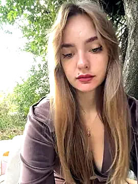 GlamGran – webcam model profile photo Image 10