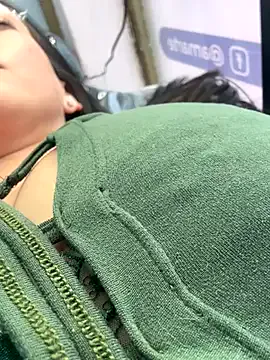 ChilimDvoem – webcam model profile photo Image 8