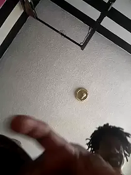 KateDivineUK – webcam model profile photo Image 16