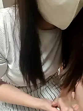 British_EmJess – webcam model profile photo Image 2