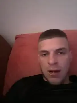 _K_K – webcam model profile photo Image 12