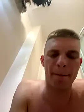 _K_K – webcam model profile photo Image 6