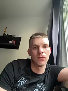 _K_K – webcam model profile photo Image 8