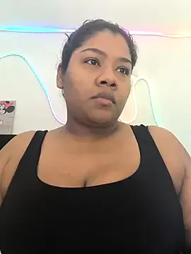 LoraDevine – webcam model profile photo Image 12