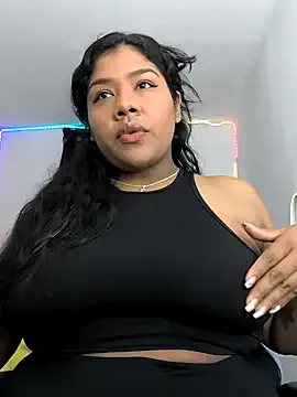 LoraDevine – webcam model profile photo Image 15