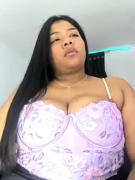 LoraDevine – webcam model profile photo Image 17