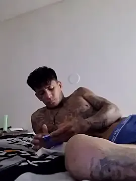 British_EmJess – webcam model profile photo Image 8