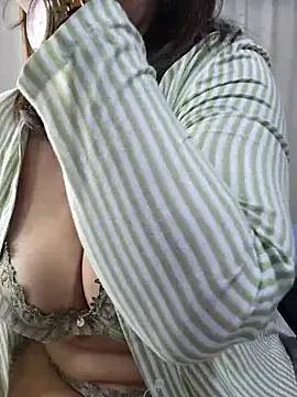 VictoriaMorrone – webcam model profile photo Image 3