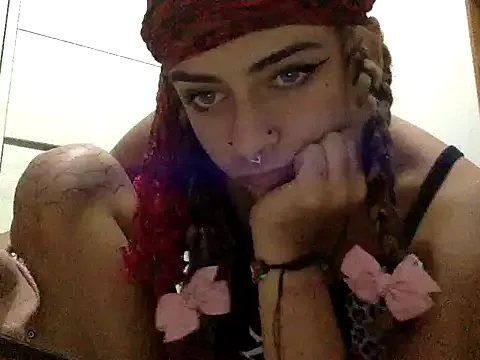 MarilynRainbow – webcam model profile photo Image 14