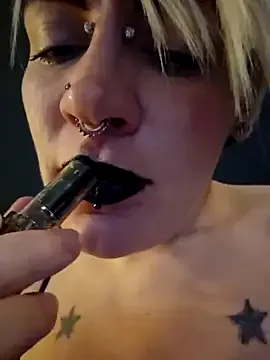 DmiLay – webcam model profile photo Image 16