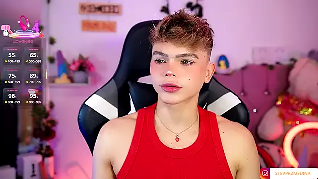 reeves_bae – webcam model profile photo Image 5