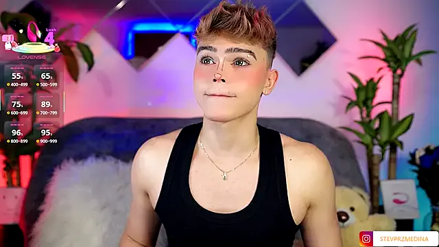 reeves_bae – webcam model profile photo Image 6