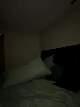 Haluley – webcam model profile photo Image 9