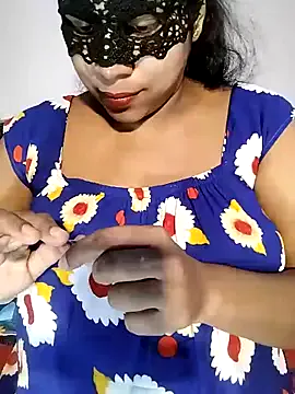 MiaTonyy – webcam model profile photo Image 16