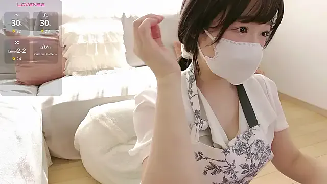 KateDivineUK – webcam model profile photo Image 15