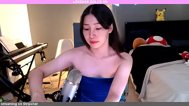 BlondeScarlettx – webcam model profile photo Image 8