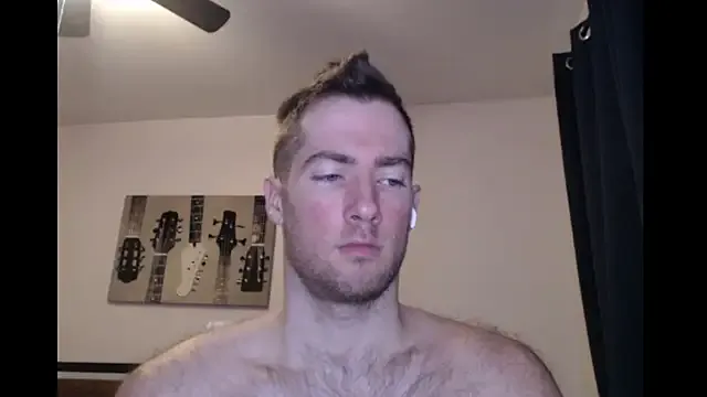 SheOnShe – webcam model profile photo Image 17