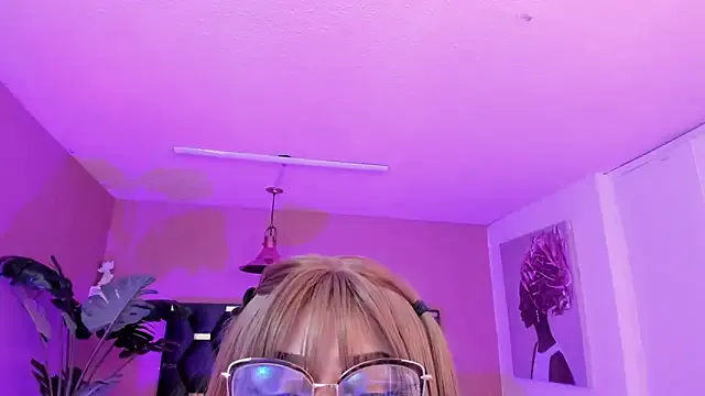 EditaMilf – webcam model profile photo Image 9