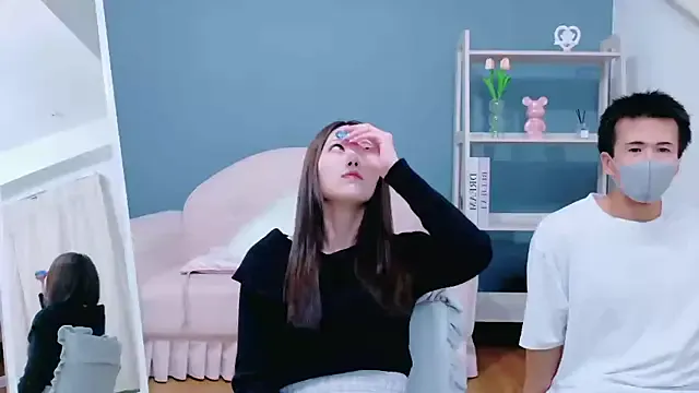 Red-rooms – webcam model profile photo Image 19