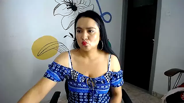 Ellalouisee89 – webcam model profile photo Image 6