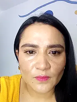 Ellalouisee89 – webcam model profile photo Image 8