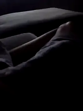 Libely – webcam model profile photo Image 2