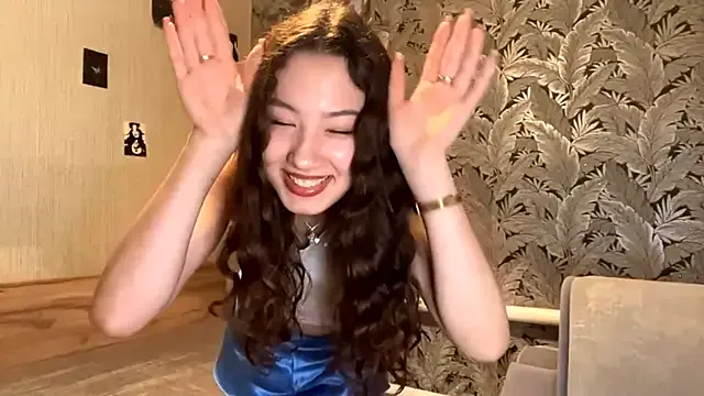 Sakuravice – webcam model profile photo