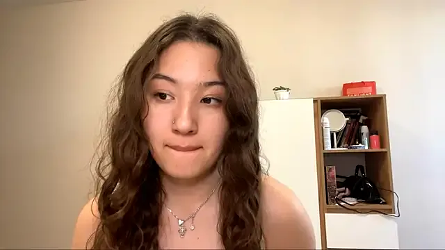 NINA-RICCI – webcam model profile photo Image 10