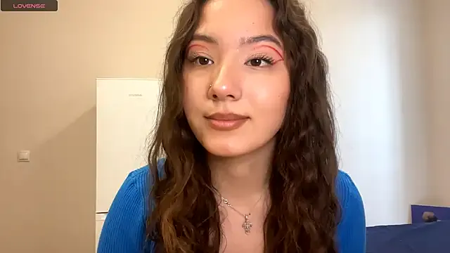 NINA-RICCI – webcam model profile photo Image 12