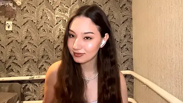 NINA-RICCI – webcam model profile photo Image 2