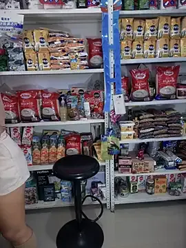 KiraNika – webcam model profile photo Image 17